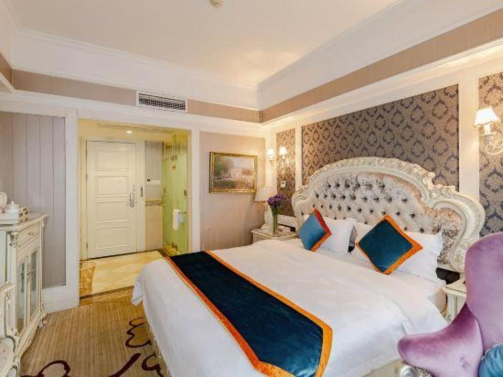 Chengdu French Theme Gold Palace Экстерьер фото