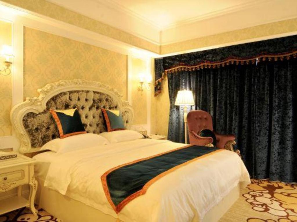 Chengdu French Theme Gold Palace Экстерьер фото