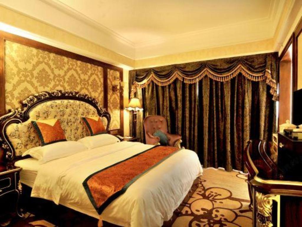 Chengdu French Theme Gold Palace Экстерьер фото