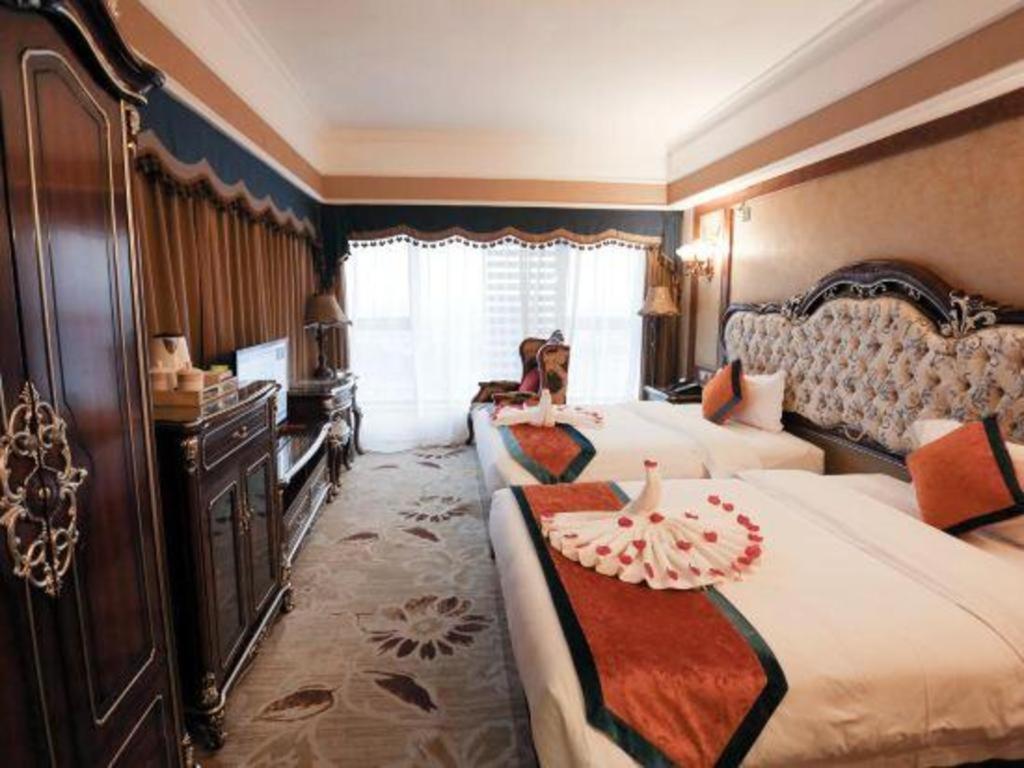 Chengdu French Theme Gold Palace Экстерьер фото