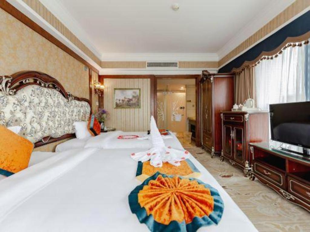 Chengdu French Theme Gold Palace Экстерьер фото
